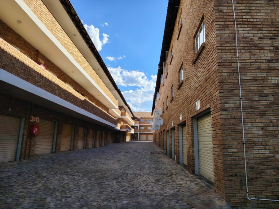3 Bedroom Property for Sale in Rustenburg Central North West